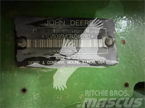 John Deere 5095M Tractoare