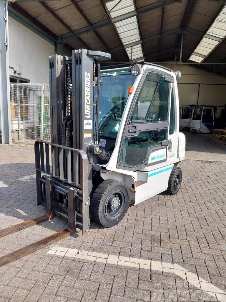 UniCarriers Y1D2A25Q Stivuitor diesel