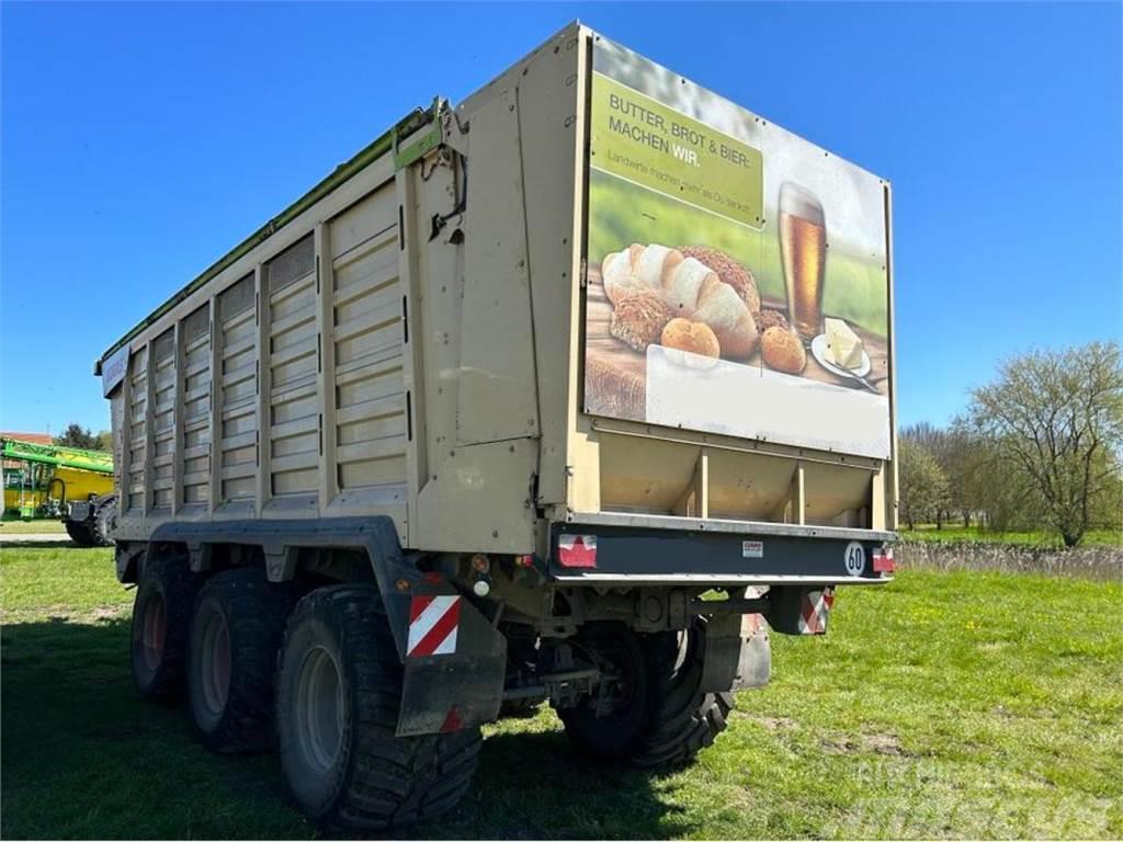 CLAAS Cargos 760 Grain / Silage Trailers