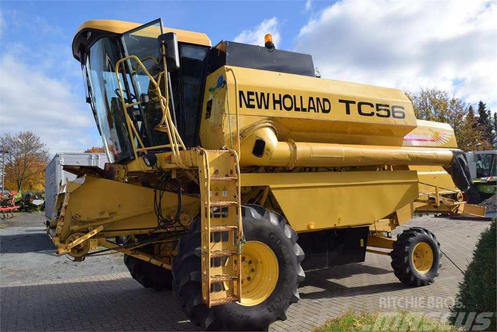 New Holland TC 56 Combine de secerat