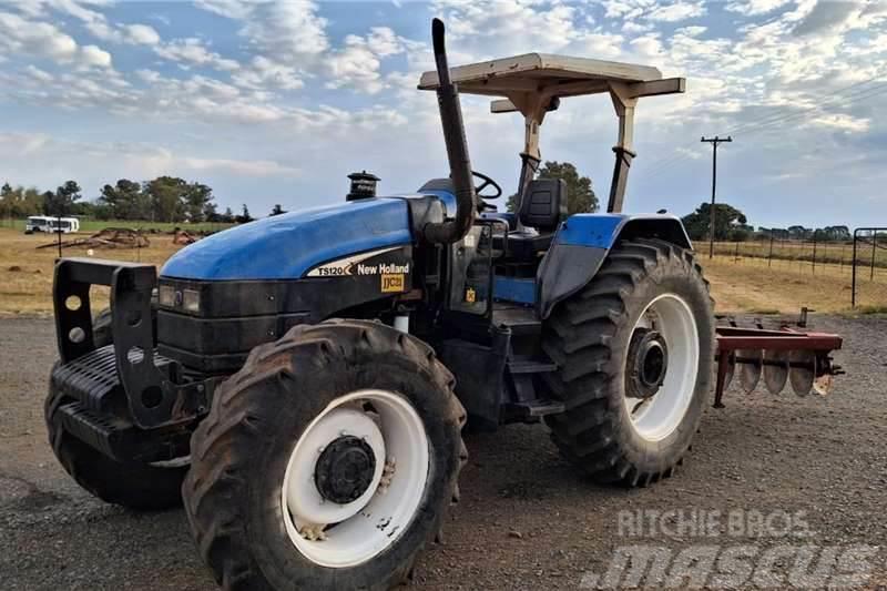 New Holland TS120 4WD - 88kW Tractoare