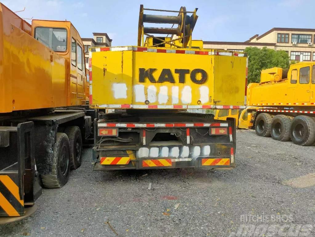 Kato NK 400 E-3 Macara pentru orice teren