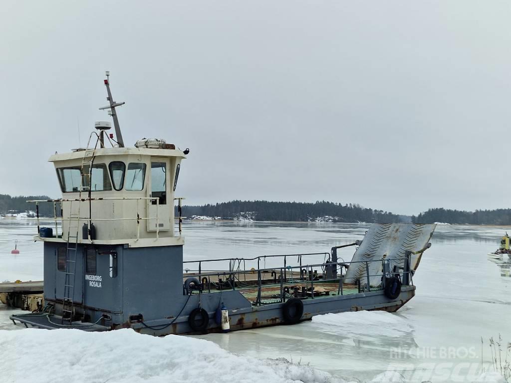  Transport vessel 11,9x4x1m Barje si pontoane