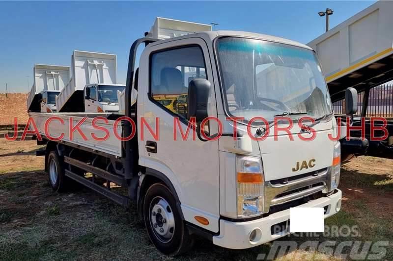 JAC 3 TON, FITTED WITH DROPSIDE BODY Altele
