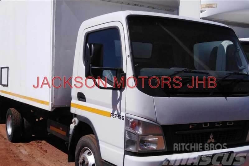 Fuso 7-136 CANTER FITTED WITH VOLUME BODY Altele