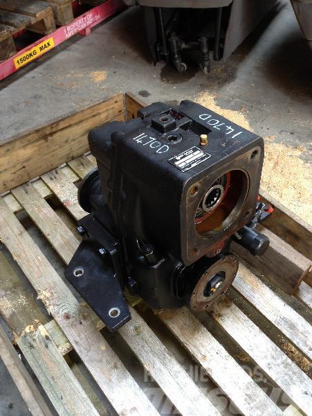 Timberjack 1470D Transfer gearbox LOK 110 F061001 Transmisie