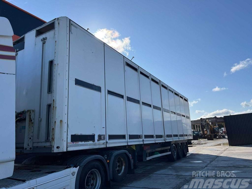 Schmitz Cargobull NKS SCB S3B BOX L=13682 mm Semi-remorci transport animale