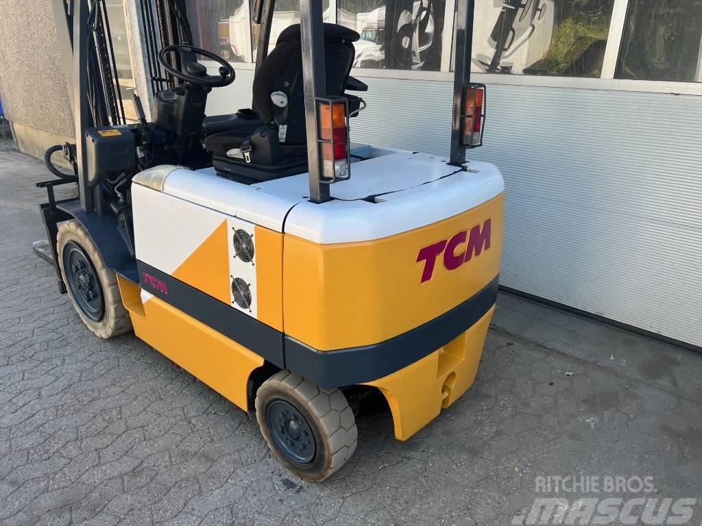 TCM FHB35 Stivuitor electric