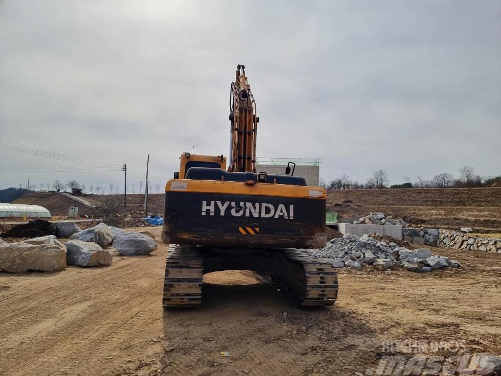 Hyundai Robex 220 LC Excavatoare pe senile