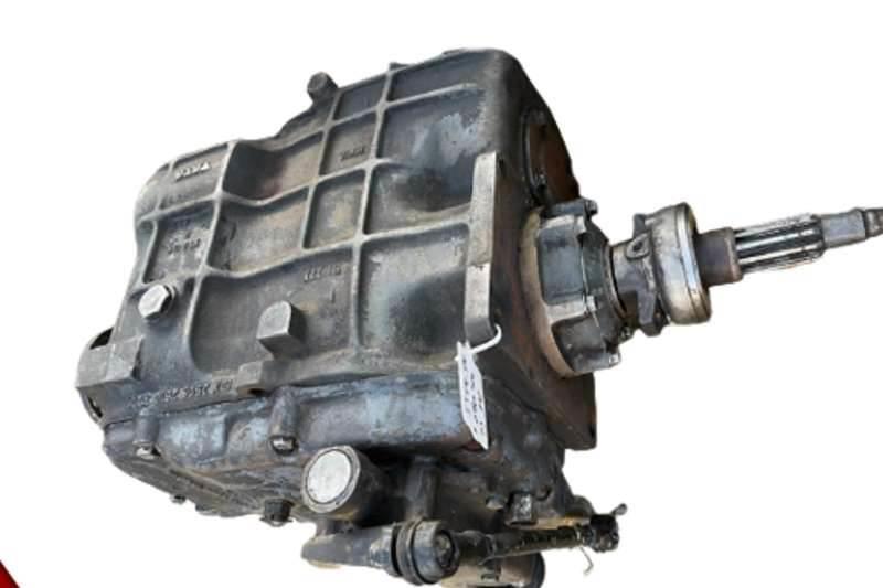 Tata LPT 713 G40 Used Gearbox Altele
