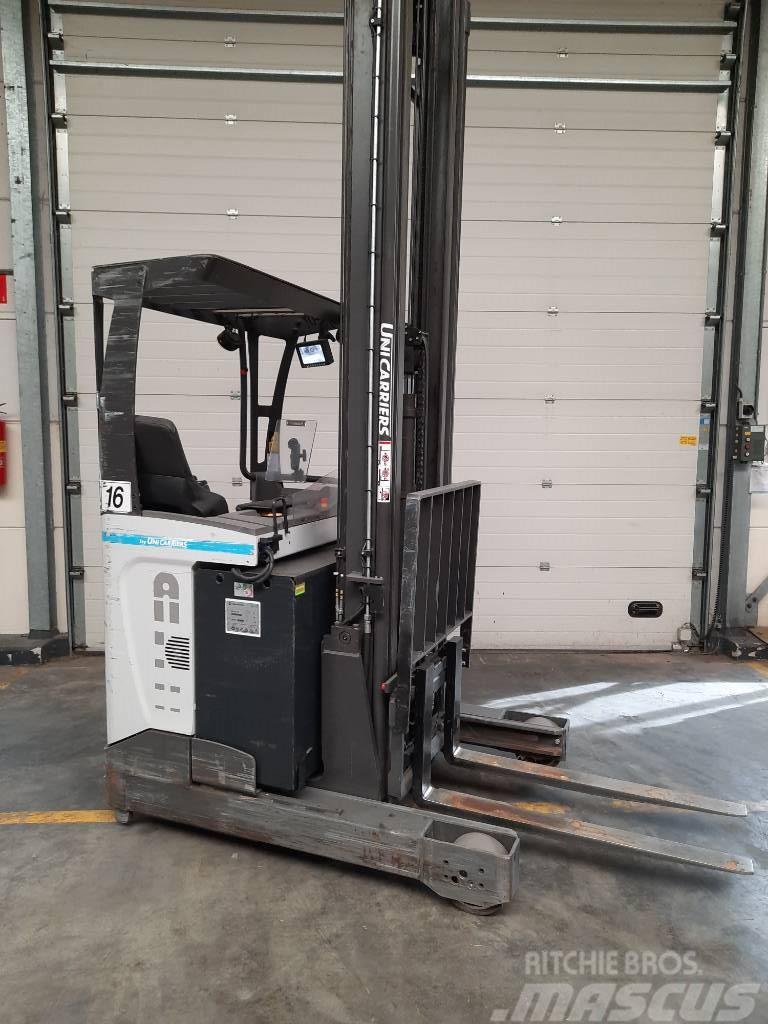 UniCarriers UMS160DTFVRF895 Stivuitor cu catarg retractabil