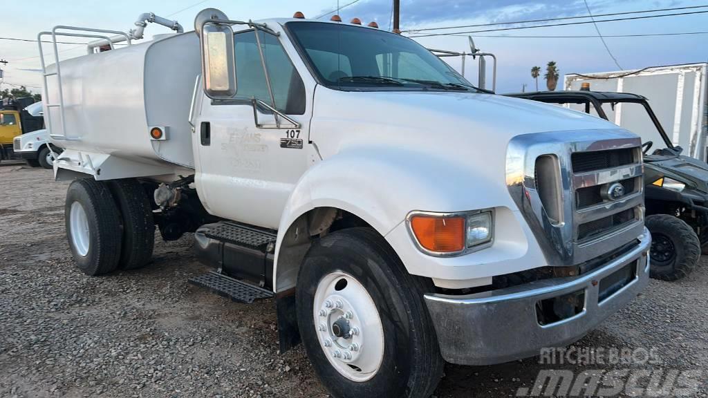 Ford f750 Cisterne