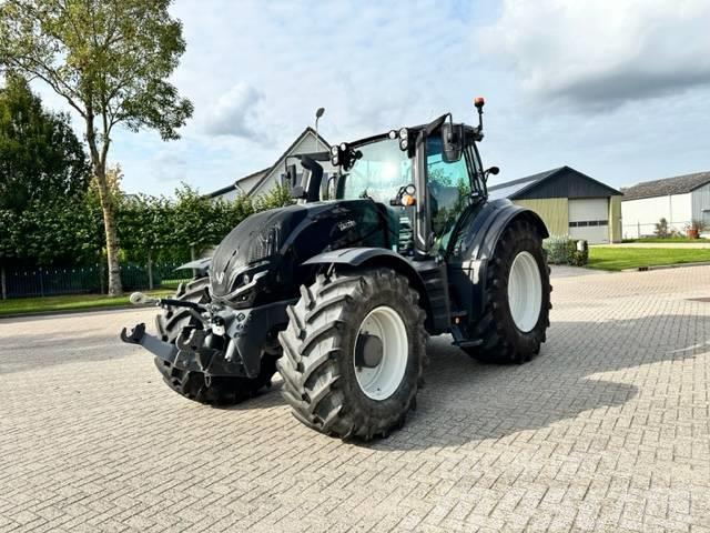 Valtra T235 Direct Smart Touch TWINTRAC! 745 HOURS Tractoare