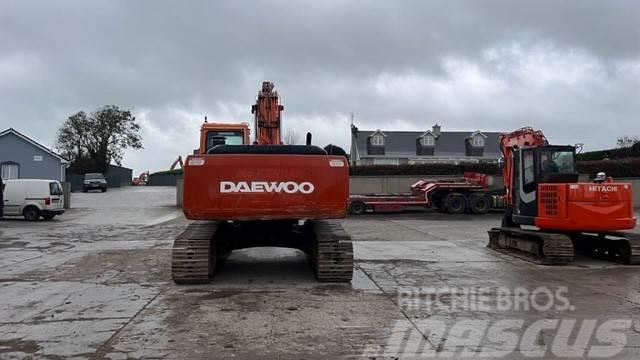 Daewoo 220LCV Excavatoare pe senile