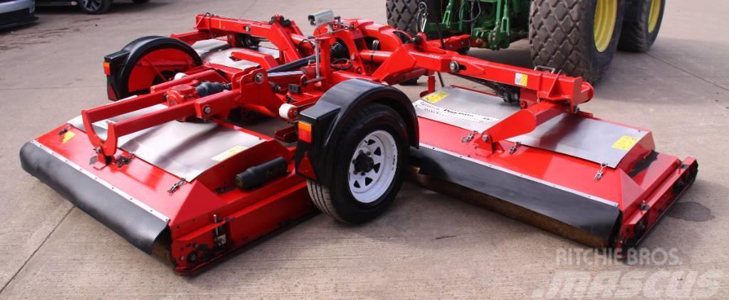 Trimax S4 493 Trailed rotary mower Mounted and trailed mowers