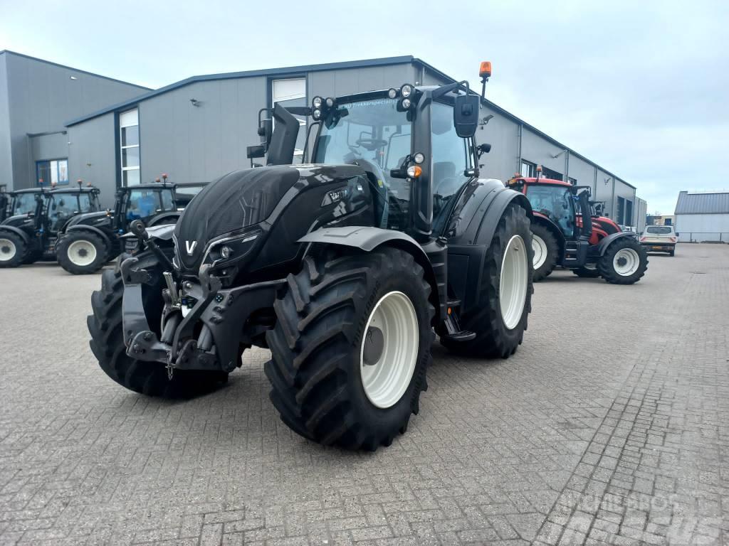 Valtra T174 Direct Smart Touch, 562 hours! Tractoare