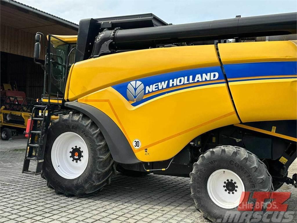 New Holland CX 6090 Allrad Combine de secerat