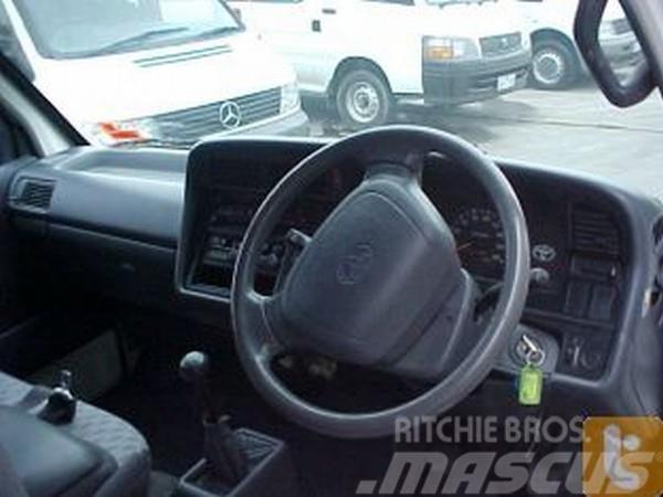 Toyota HIACE RZH103R Utilitara