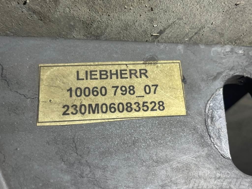 Liebherr A934C-10060798-Frame backside center/Einbau Rahmen Sasiuri si suspensii