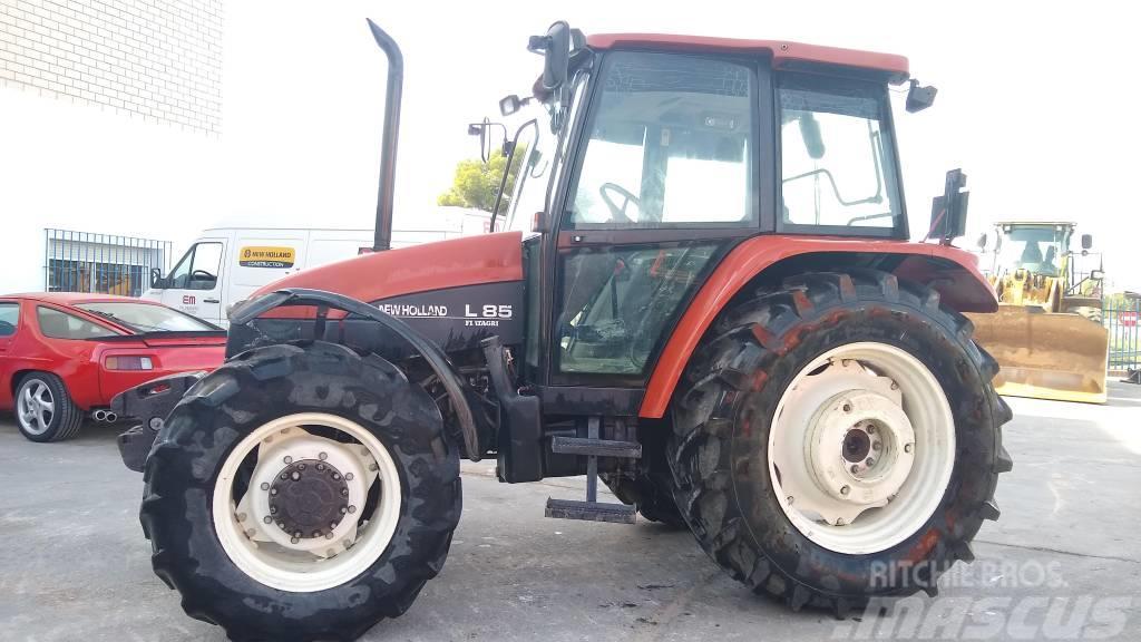 New Holland L 85 DT Tractoare