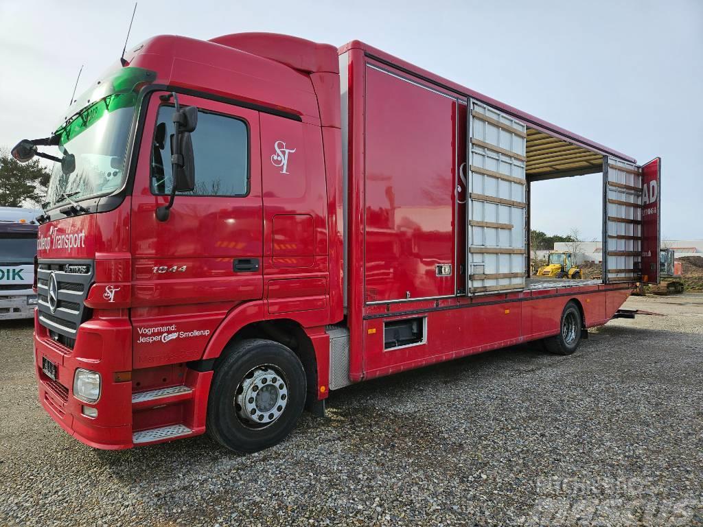 Mercedes-Benz Actros 1844 - 440HP - with lift and sideopening Autocamioane