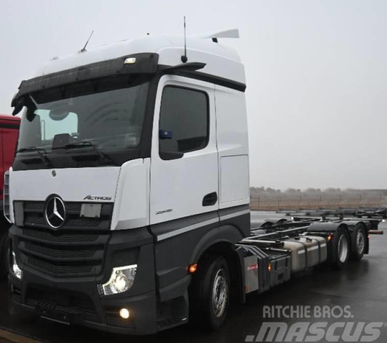 Mercedes-Benz Actros 2545 LnR MP5 E6 / 2021/ Low Deck / Mega / Camion cadru container