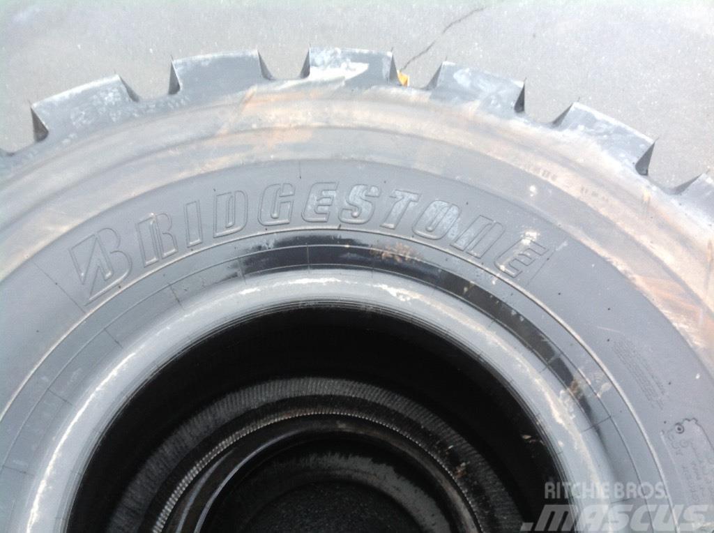 Bridgestone L5 45/65 R39 Incarcator pe pneuri