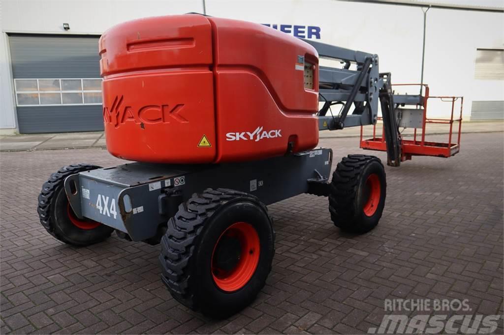 SkyJack SJ51AJ Diesel, 4x4 Drive, 17.55m Working Height, 9 Nacele cu brat articulat