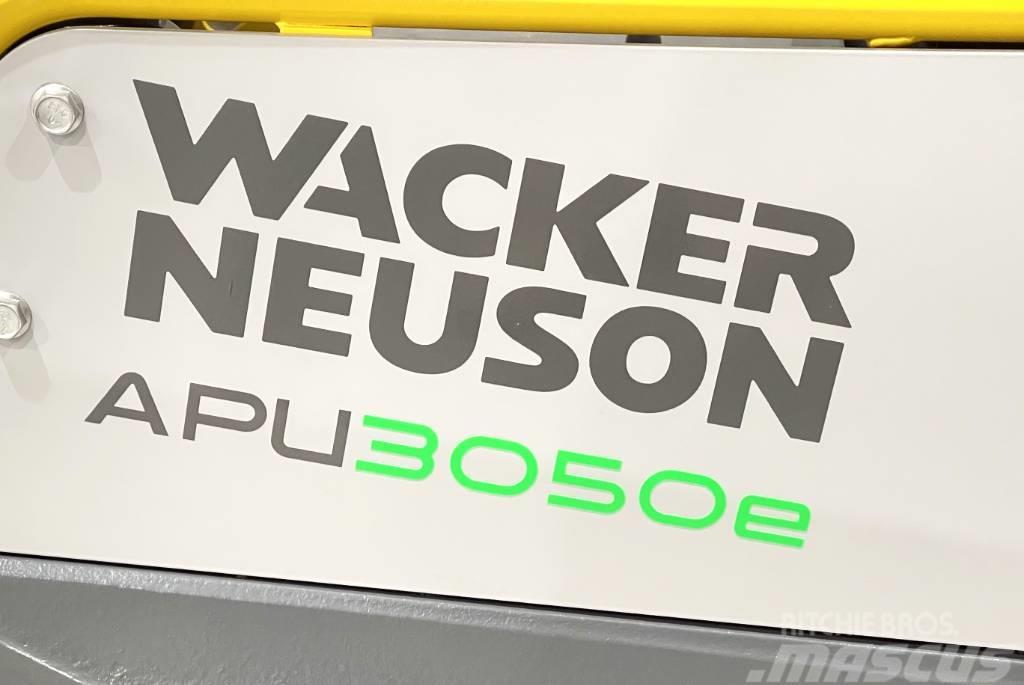 Wacker Neuson APU3050E Vibratoare