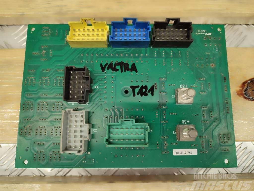 Valtra Fuse board V37370100 VALTRA T121 Electronice