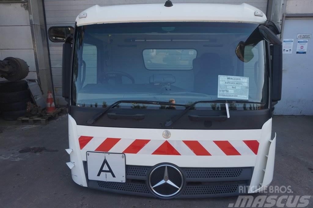 Mercedes-Benz ANTOS M CLASSICSPACE 2.3M TUNNEL 320 Cabine si interior
