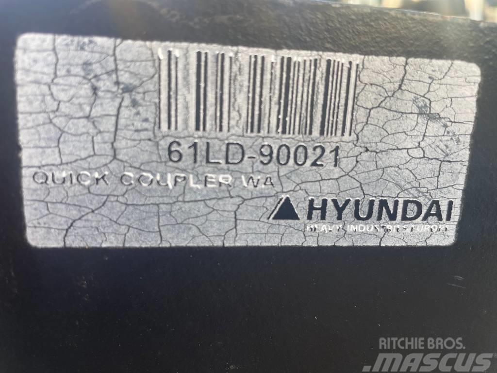 Hyundai Adapter HL757-7 to Volvo L50 - L120 Conectoare rapide