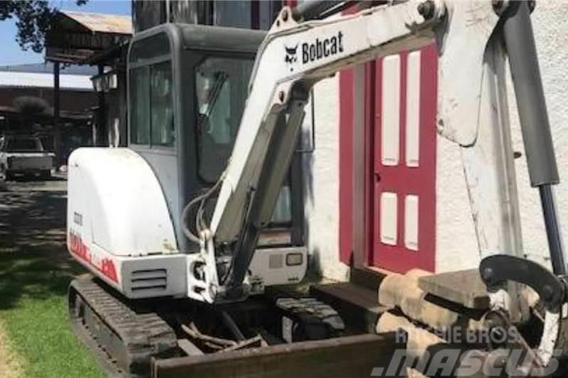 Bobcat X331D 3.1 Ton Excavator Tractoare