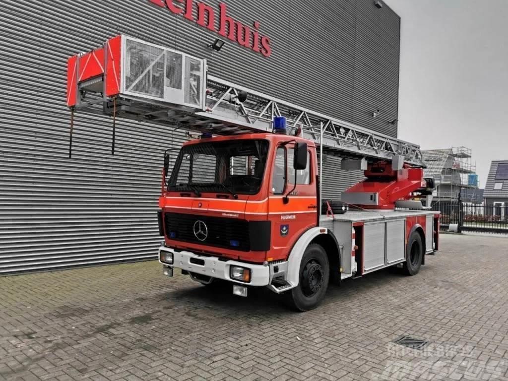 Mercedes-Benz SK 1422 4x2 Metz DL30K 30 meter 21.680 KM! Camion de pompier