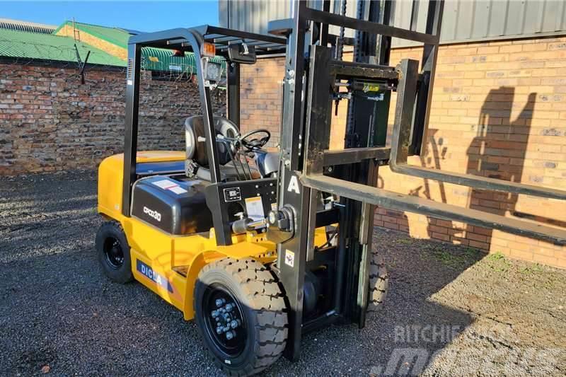  Other New 3 ton 3m forklifts Strivuitoare-altele