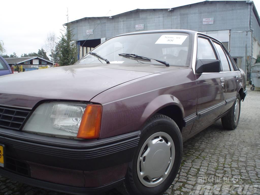 Opel Rekord ZABYTKOWY Masini