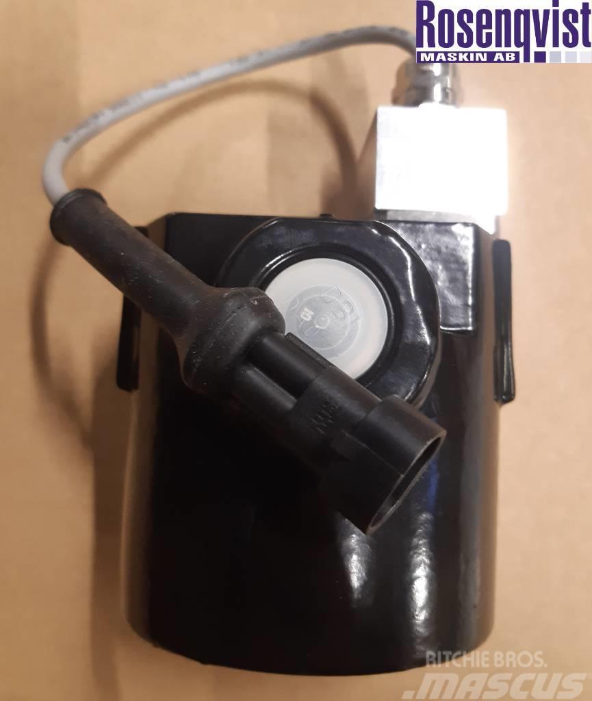 Deutz-Fahr AGROTRON TTV Filter head with sensor 0.900.1986.5 Hidraulice
