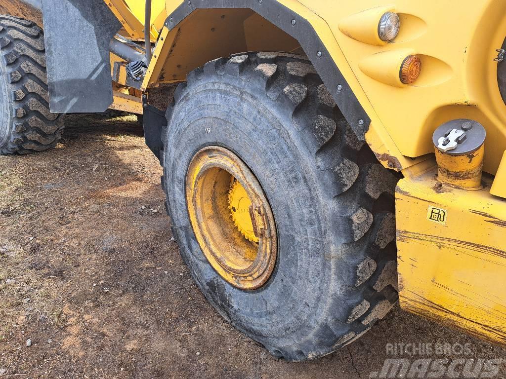 Volvo A25/A30 Anvelope, roti si jante
