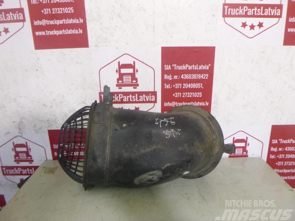Mercedes-Benz Atego radiator duct A9425281207 Cabine si interior