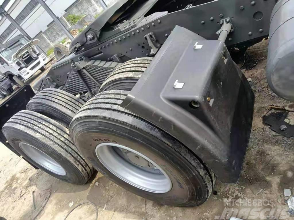 Howo 6*4 371  Trailer Tractor Autobasculante remorci