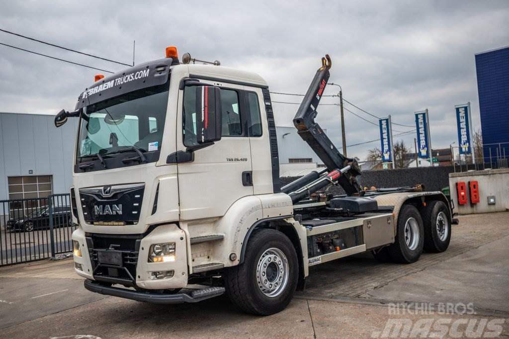 MAN TGS 26.420 BL- 6X2-4 Camion cadru container