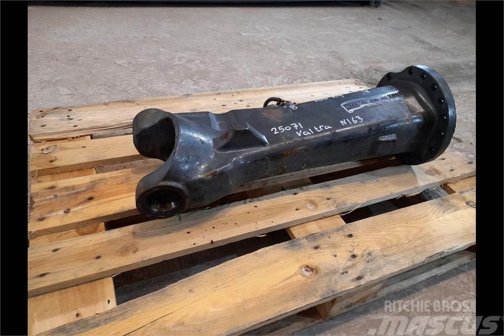 Valtra N163 Front axle house Transmisie