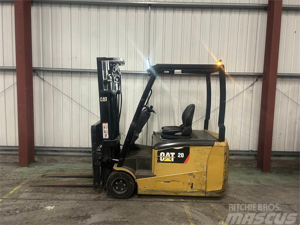 CAT EP20PNT Stivuitor electric
