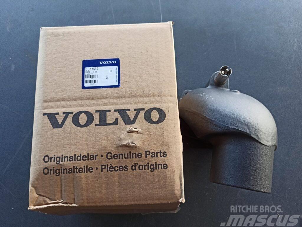 Volvo EXHAUST PIPE 831834 Motoare
