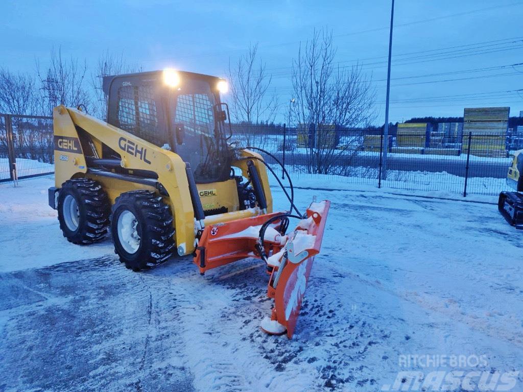 Gehl snow plough for skid loader Excavator