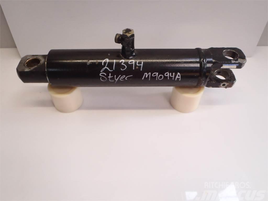 Steyr M9094A Lift Cylinder Hidraulice