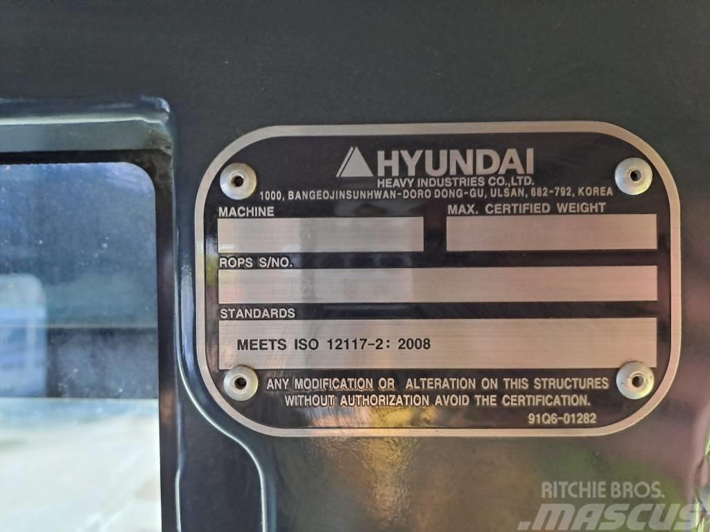 Hyundai HX140W Excavatoare cu roti