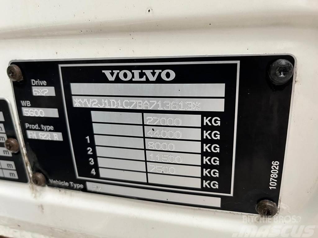 Volvo FM330 6x2*4 EURO 5 + VEB + CARRIER SUPRA 950 MT + Camion cu control de temperatura