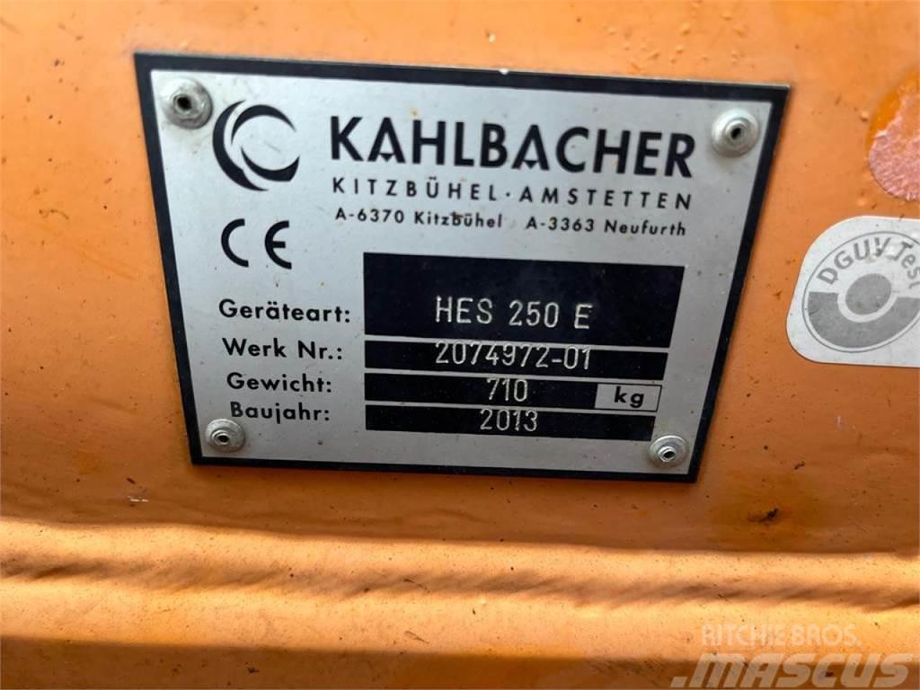 Kahlbacher Schneepflug HES 250E Alte echipamente pentru tratarea terenului