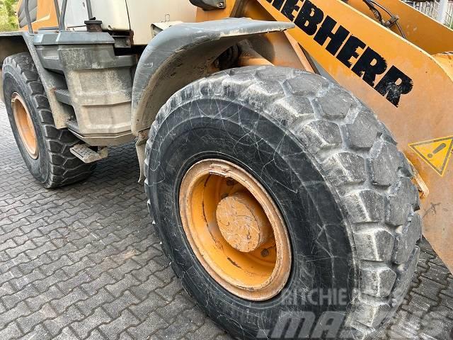 Liebherr 542       INV 514 538 550 Incarcator pe pneuri